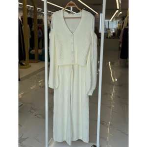 Conjunto de Cárdigan y Pantalones de Punto Sobe Color Crudo, Atuendo Casual Otoñal para Mujer, Transpirable, Corte Estándar - Product Image 2