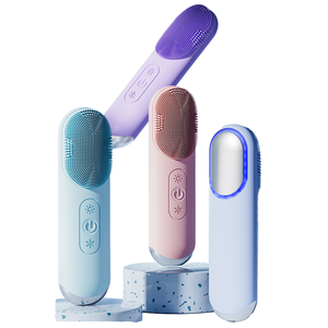 แปรงทำความสะอาดผิวหน้าโซนิค 3-in-1 IPX7 พร้อมประคบร้อน-เย็น ขัดผิว นวดจมูกและใบหน้า อุปกรณ์ดูแลผิว - Product Image 1