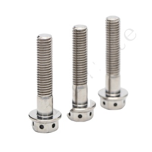 Vente en gros usine Vis à tête hexagonale à bride M8 en Titane pré-percée Grade Gr5 pour <span class=keywords><strong>fil</strong></span> de sécurité d'axe avant de moto - Product Image 1