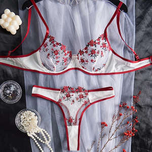 طقم ملابس داخلية نسائية مثير من قطعتين مع تطريز زهري، حمالة صدر وسروال داخلي - Product Image 3