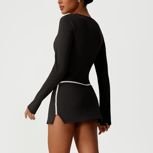 Abito da palestra personalizzato di marca privata <span class=keywords><strong>abbigliamento</strong></span> <span class=keywords><strong>sportivo</strong></span> da <span class=keywords><strong>donna</strong></span> di alta qualità colore che blocca manica lunga scollo a V set gonna da Yoga - Product Image 4