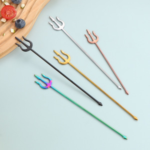 ส้อมผลไม้ดีไซน์สร้างสรรค์ สแตนเลส 304 ส้อมของหวาน ที่เสียบผลไม้ รูปทรงฉมวก ที่เสียบเค้ก ชุดที่เก็บไม้จิ้มฟัน - Product Image 4