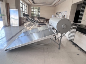 Calentador de Agua Solar de Alta Durabilidad de 300L con Conexión Directa para Uso Doméstico y Exterior, Compre en Línea al Mejor Precio con Almacenamiento de Agua Caliente - Product Image 4