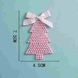 อุปกรณ์ตกแต่ง DIY สติ๊กเกอร์ติดเอง ไข่มุก ฮอตฟิกซ์ ไรน์สโตน ลายต้นคริสต์มาส โบว์ แพทช์ สำหรับตกแต่งเสื้อผ้า กระเป๋า เคสมือถือ - Product Image 5