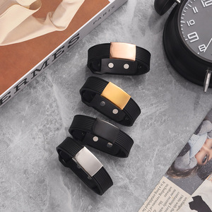 Pulsera de Identificación de Seguridad Ajustable e Impermeable de 18 mm de Ancho, Personalizable con Grabado, para Deportistas y Viajeros - Product Image 4