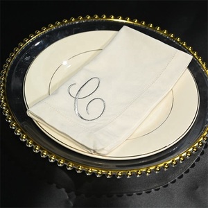 Vente en gros de serviettes de table de cocktail blanches brodées par monogramme personnalisées en coton et lin avec logo pour restaurant de mariage - Product Image 1
