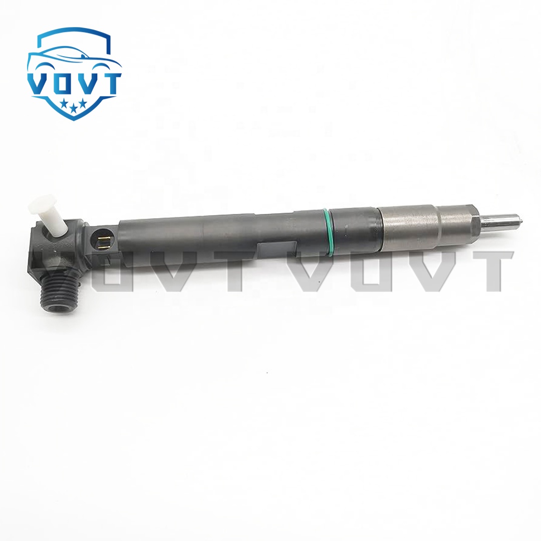 New Diesel 7008498 Common Rail Fuel Injector for Bobcat Doosan D18 D24 Engine