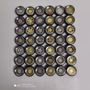 Cerchio in lega modificato da 11 mm 1/64 per modellini <span class=keywords><strong>auto</strong></span> con funzione freno a disco, versione con pneumatici in gomma larghezza 52 mm, mozzo ruota per modellini <span class=keywords><strong>auto</strong></span> - Product Image 2