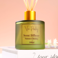 Diffuseur de parfum à bâtonnets aromatiques en gros, marque privée OEM, 100 ml, parfum d'ambiance longue durée aux huiles essentielles naturelles pour l'été
