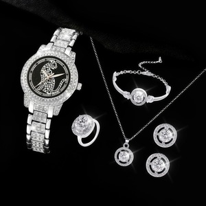 Conjunto <span class=keywords><strong>de</strong></span> Joyería para Mujer con Reloj, Brazalete, Anillo, Aretes y Collar con Diseño <span class=keywords><strong>de</strong></span> Leopardo, Incrustaciones <span class=keywords><strong>de</strong></span> Diamantes <span class=keywords><strong>de</strong></span> Imitación y Aleación, <span class=keywords><strong>Regalo</strong></span> para Uso Diario - Product Image 5