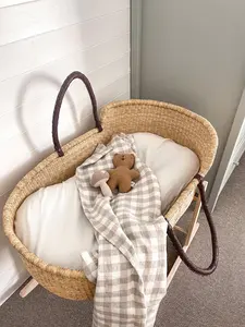 Lit naturel écologique de paniers de moïse de jonc de mer pour la variété acceptable d'OEM tissé à la main d'enfant de couleurs faites à la main au Vietnam - Product Image 3