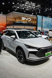 รถยนต์ไฮบริด SUV รุ่นเรือธง BYD Tang DM-i EV ปี 2026 ขับเคลื่อน 4 ล้อ พวงมาลัยซ้าย ระยะทางวิ่ง 115 กม./600 กม. ความเร็วสูง รถยนต์อัจฉริยะ รุ่น <span class=keywords><strong>Noble</strong></span> ใช้พลังงานไฟฟ้า ปี 2025 - Product Image 2