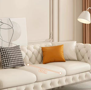 Chine Fabricants Lumière De Luxe Premium Américain Famille Salon Propre <span class=keywords><strong>Canapé</strong></span> Trois Places <span class=keywords><strong>Beige</strong></span> Tissus Chesterfield <span class=keywords><strong>Canapé</strong></span> - Product Image 4