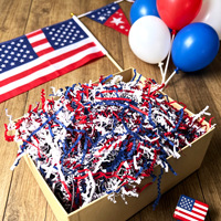 100g de rubans en papier froissé rouge, blanc et bleu, en forme de cœur, pour la décoration de boîtes cadeaux patriotiques USA, idéal pour la fête de l'Indépendance