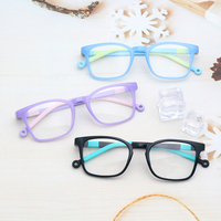 Vente en gros usine – Lunettes rectangulaires pour enfants, montures optiques TR90, verres acryliques durables à 180 degrés, branches en caoutchouc effet diamant, sans MOQ