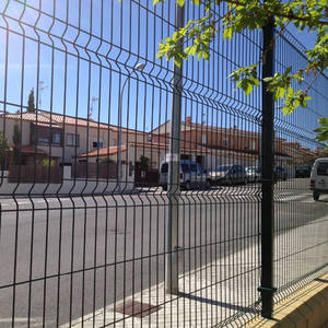 Clôture de jardin incurvée 3D enduite de poudre galvanisée Offre Spéciale Clôture en treillis métallique soudé Acmafor 3D avec cadre en bois traité thermiquement - Product Image 6