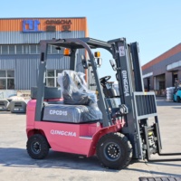 Chariot élévateur diesel 1,5 tonne en promotion avec transmission automatique et déplacement latéral pour conteneurs