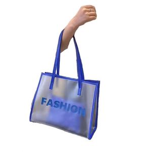 Sac fourre-tout de plage et de voyage transparent en PVC avec poignée en PU, grande taille, étanche, pour femmes, vente en gros - Product Image 3