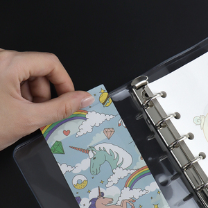 Kundendefinierte Größe nachfüllbares Zeitschriftenauflagen-Hüllen mit Innentasche durchsichtiger PVC-Notebook-Schale mit Knopfverschluss lose Blattring-Hülle Ordner - Product Image 3