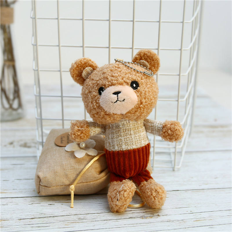 Without heart ordinary necklace white clothes