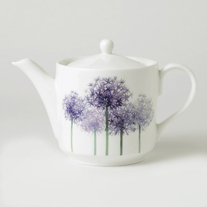 Tetera de filtro intrincadamente decorada, tetera de Prado dulce, tetera de porcelana con diseño floral de cerámica con infusor, regalo para mujer - Product Image 4