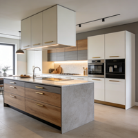 Armoires de cuisine îlot courbées gris clair avec tiroirs à fermeture douce et comptoirs en quartz pour les maisons américaines