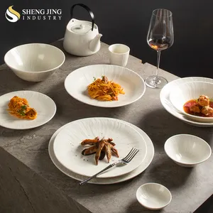Shengjing Hotel Minimalistisch Beige Porseleinen Serviesgoed Modern Huis Wit Keramische Bord Restaurant Gerechten & Borden Servies