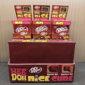 Jouets en EVA souple de haute qualité Needoh, ensemble de cubes de glace Dr Pepper réalistes avec fonction de rebond lent, unisexe - Product Image 1