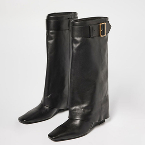 Botas de tacón alto de cuña con punta cuadrada y hebillas metálicas, de ante, para mujer, hasta la rodilla - Product Image 5