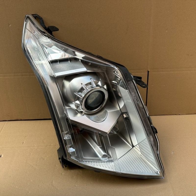 สีขาวอบอุ่น