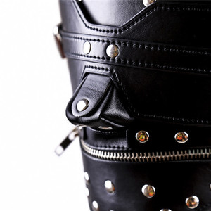 Máscara de cuero suave erótica para adultos, de cobertura completa, con cremallera y múltiples púas, juguete auxiliar SM para disciplina sexual y bondage. - Product Image 4