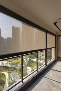 Écrans solaires motorisés personnalisés pour terrasse, résistants au vent et à l'eau, avec système de fermeture à glissière et pergola - Product Image 2