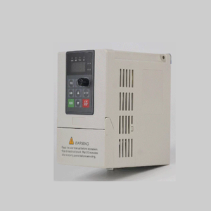Convertisseur de fréquence variable monophasé haute fréquence JLS-E-2S-0.4GB-PS 0.4KW 220V 2.4A 3200Hz pour moteur industriel - Product Image 1