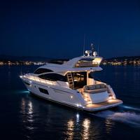 Yacht de luxe de 53 pieds avec flybridge, moteurs diesel inboard, coque en fibre de verre pour les excursions, les croisières, les sports nautiques, la pêche et les divertissements