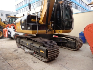 ผลิตในญี่ปุ่น รถขุดตีนตะขาบ Caterpillar cat 320d มือสอง น้ำหนัก 20 ตัน รถขุดตีนตะขาบ Cat320d มือสองของแท้ - Product Image 3