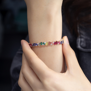 Pulsera de tenis MSB-598 de oro de 18 quilates con gemas multicolor de corte baguette engastadas en canal, de lujo para mujer, para uso diario - Product Image 4