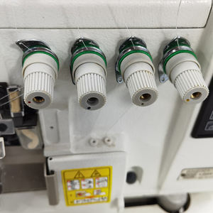 Máquina de coser de alta gama RNEX4-4UT para trajes de carreras, equipo de dobladillo para chaquetas de cuero retro, máquina de sellado de bordes - Product Image 5