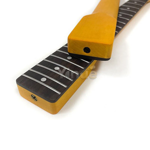 Envío Directo, Mástil de Guitarra Eléctrica Nitro de 21 Trastes, Orificio de Afinación de 8 mm, Radio de 9.5'', Mástil de Arce Canadiense con Diapasón RW - Product Image 3