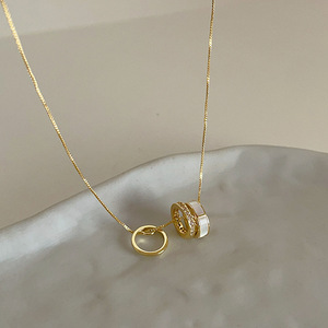 Custom PVD Gold Plated Fashion Waterproof Stainless Steel Dainty Flower Necklace for Women Jewelry - Product Image 4
