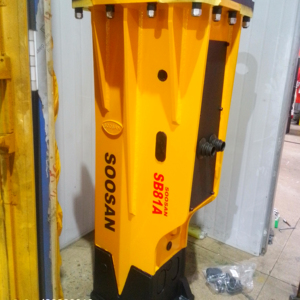 Martillo Hidráulico Tipo Caja SB 81A para Excavadoras de 18-26 Toneladas, Nuevo Cuerpo Principal, Componentes Principales, 1 Año de Garantía - Product Image 1