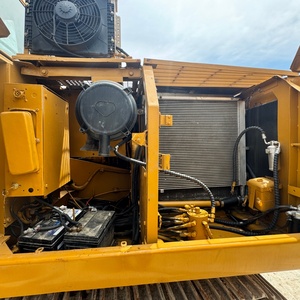 Presque neuve, économe en carburant et puissante, excavatrice sur chenilles Caterpillar 320CL d'occasion de 20 tonnes pour projets de construction - Product Image 6