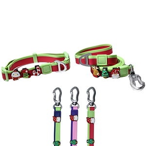 Conjunto de Coleira e Guia para Cães de Natal, Coleira Ajustável em PVC Impermeável com Charms de Silicone 3D Fofos, para Cães de Todos os Tamanhos - Product Image 1