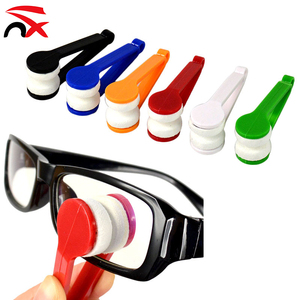 Venta al por mayor barato suave Mini gafas de sol gafas de microfibra cepillo limpiador de gafas para la promoción - Product Image 6