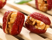 Groothandelsprijs Hoge Kwaliteit Zoete Smaak Chinese Gedroogde Rode Date Jujube Gemengd Met Walnoten Fruit Snack