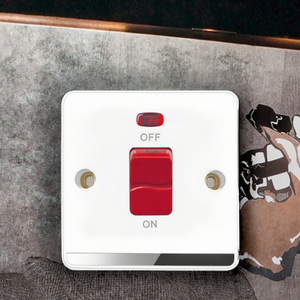 สวิตช์ติดผนังแบบ 1 ทาง มาตรฐานอังกฤษ 10A ระดับ IP21 ผลิตจากวัสดุ PC พร้อมไฟ LED สีแดง แรงดันไฟฟ้าสูงสุด 250V - Product Image 3