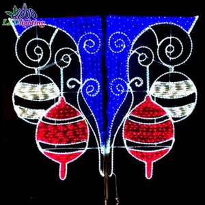 Iluminación Decorativa de PVC 2D Hecha a Mano con Motivos de Postes para Halloween, Navidad, Decoraciones Exteriores, Bodas, Jardines, Paisajes y Espacios Públicos - Product Image 1