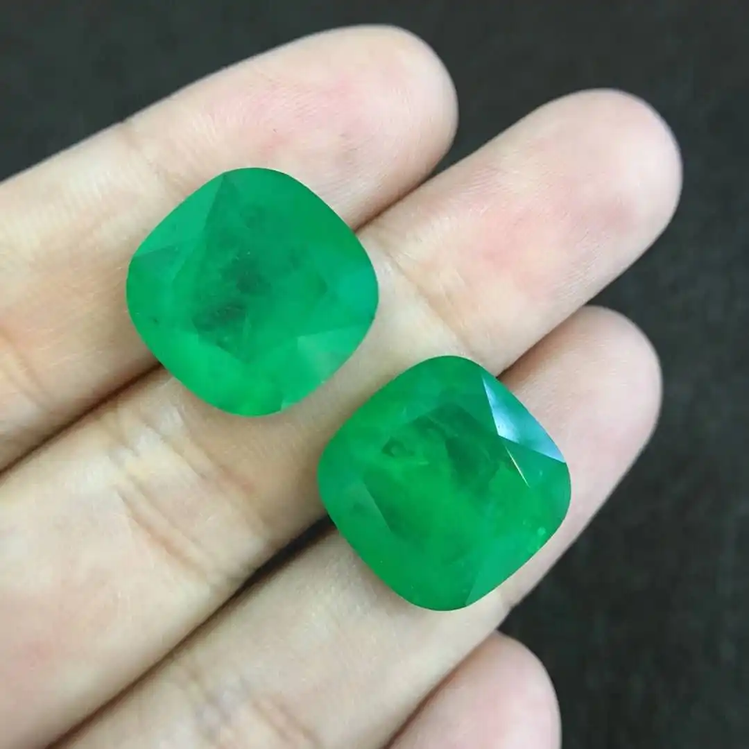 Оптовая продажа, темно-зеленые стеклянные драгоценные камни, синтетический Изумрудный камень из сплава турмалина