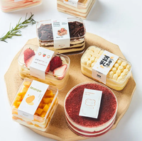 Conteneur d'emballage en plastique acrylique transparent personnalisé pour dessert au tiramisu, desserts sucrés, mousse au tiramisu, boîte à dessert
