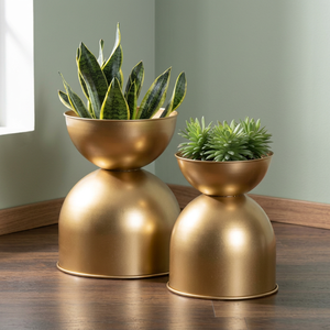 Maceta Moderna de Metal para Plantas de Interior, Acabado Dorado, Diseño Minimalista, Decorativa para Escritorio, Hogar y Jardín - Product Image 4