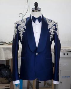 Slim Fit su misura su misura per la festa di nozze da sposa si adatta al miglior <span class=keywords><strong>Blazer</strong></span> da <span class=keywords><strong>uomo</strong></span> <span class=keywords><strong>bianco</strong></span> in tinta unita per abito da ballo con perline - Product Image 1
